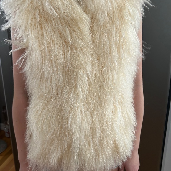 Michael Kors Women's 100% Mongolian Lamb fur  Cropped Vest XS - Picture 2 of 6